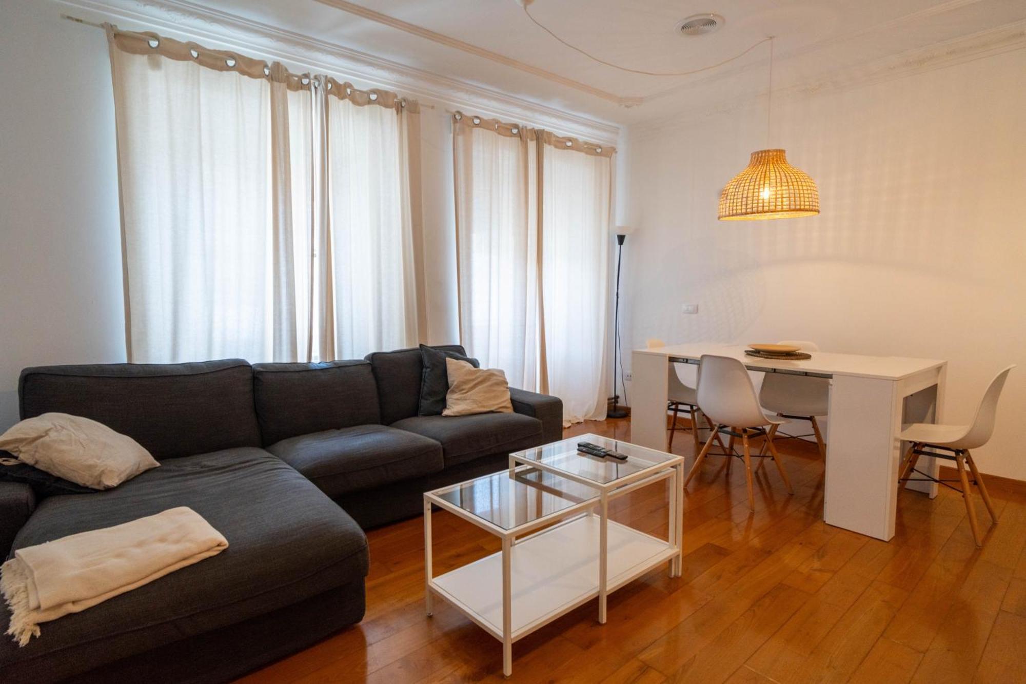 Sarmiento- Casco Historico Apartment *